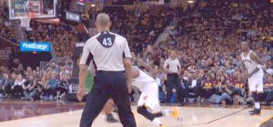 关于拜仁不断突破！，Doinb连续十五场比赛得分超过表现优异上演精彩一战的信息