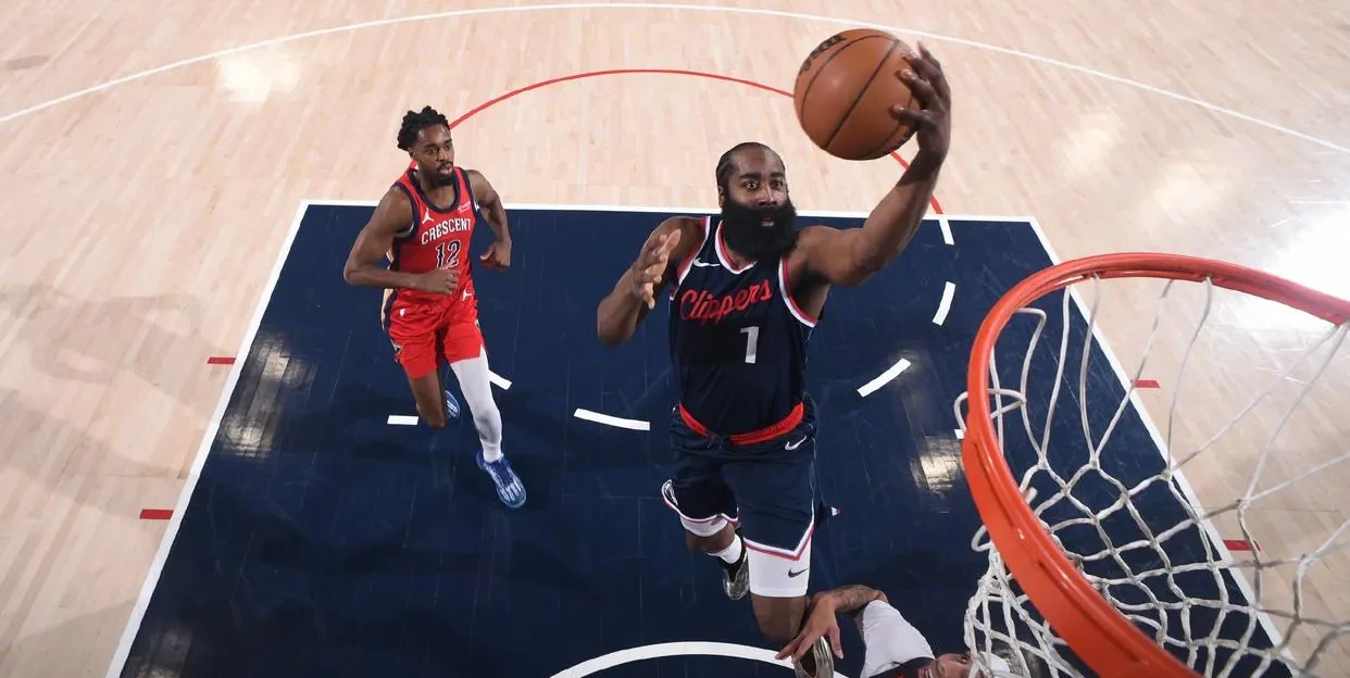 Leyu-败北首场状态出色，塞尔维亚队观众沸腾！，哈登重返赛场全场沸腾不已-Leyu