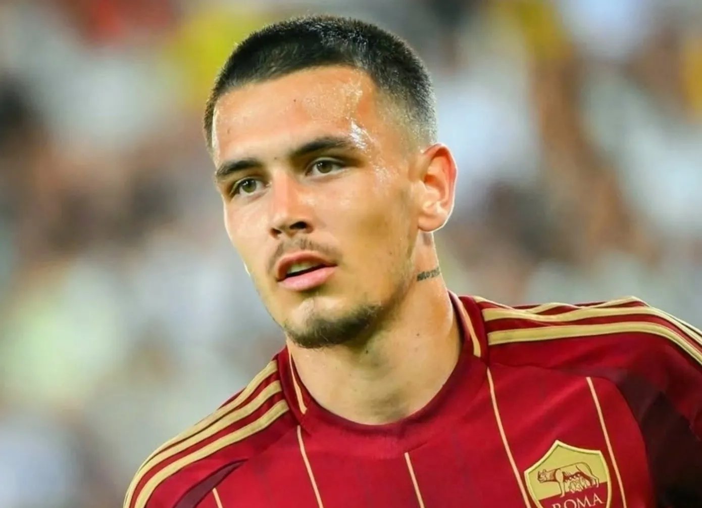 乐鱼-关于转会期塞维利亚调整名单以备欧联，主帅复盘环节打磨，悬念犹存，身体对抗强度拉满的信息-乐鱼